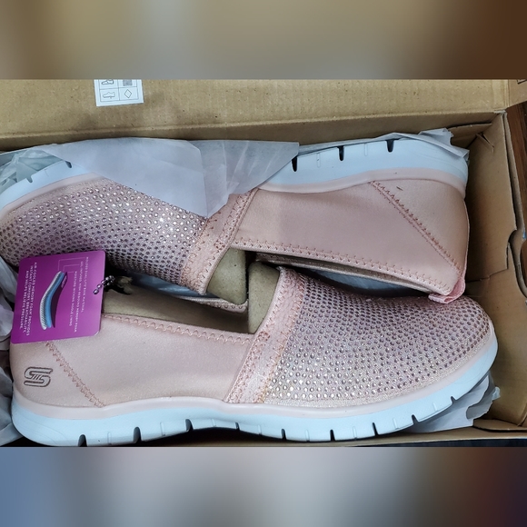 New in box shimmer Skechers size 11 - Picture 4 of 6